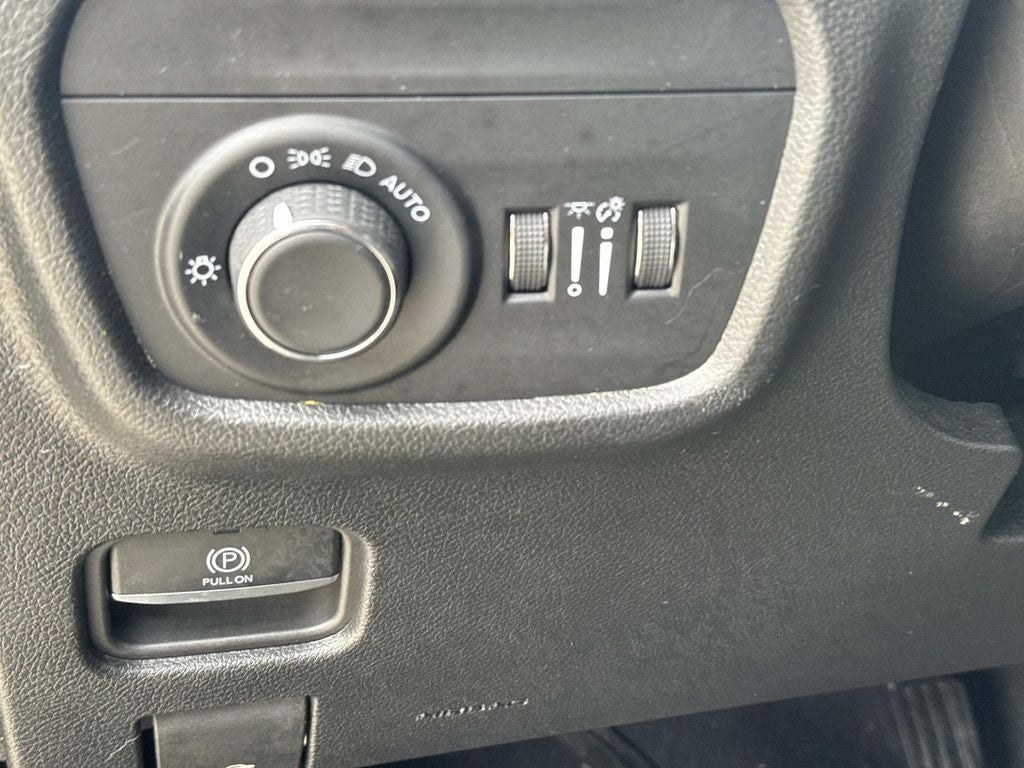 2025 Jeep Grand Cherokee Laredo X 4x4
