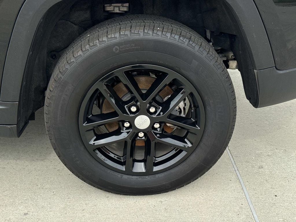 2025 Jeep Grand Cherokee Laredo X 4x4