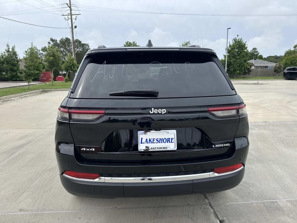 2025 Jeep Grand Cherokee Laredo X 4x4