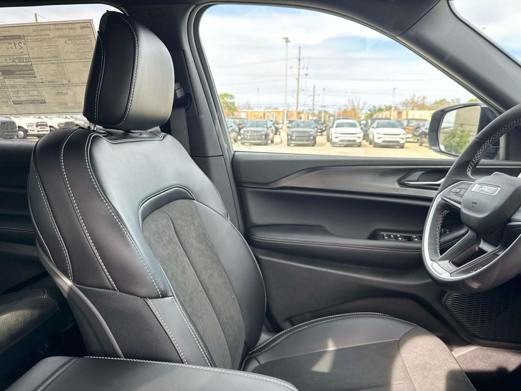 2025 Jeep Grand Cherokee GRAND CHEROKEE L ALTITUDE X 4X2