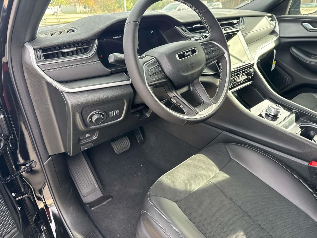 2025 Jeep Grand Cherokee GRAND CHEROKEE L ALTITUDE X 4X2