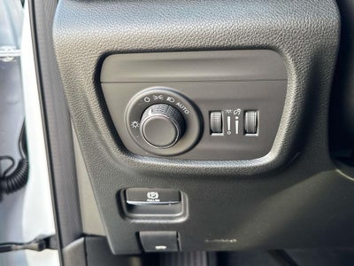 2025 Jeep Grand Cherokee GRAND CHEROKEE L LAREDO 4X2