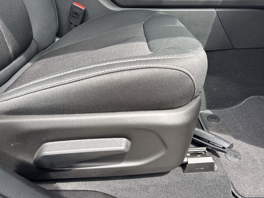 2026 Jeep Grand Cherokee GRAND CHEROKEE L LAREDO X 4X2