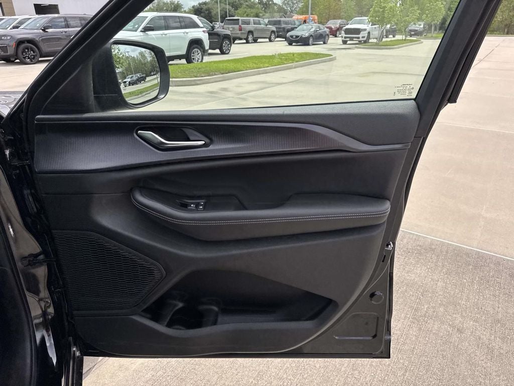 2026 Jeep Grand Cherokee GRAND CHEROKEE L LAREDO X 4X2