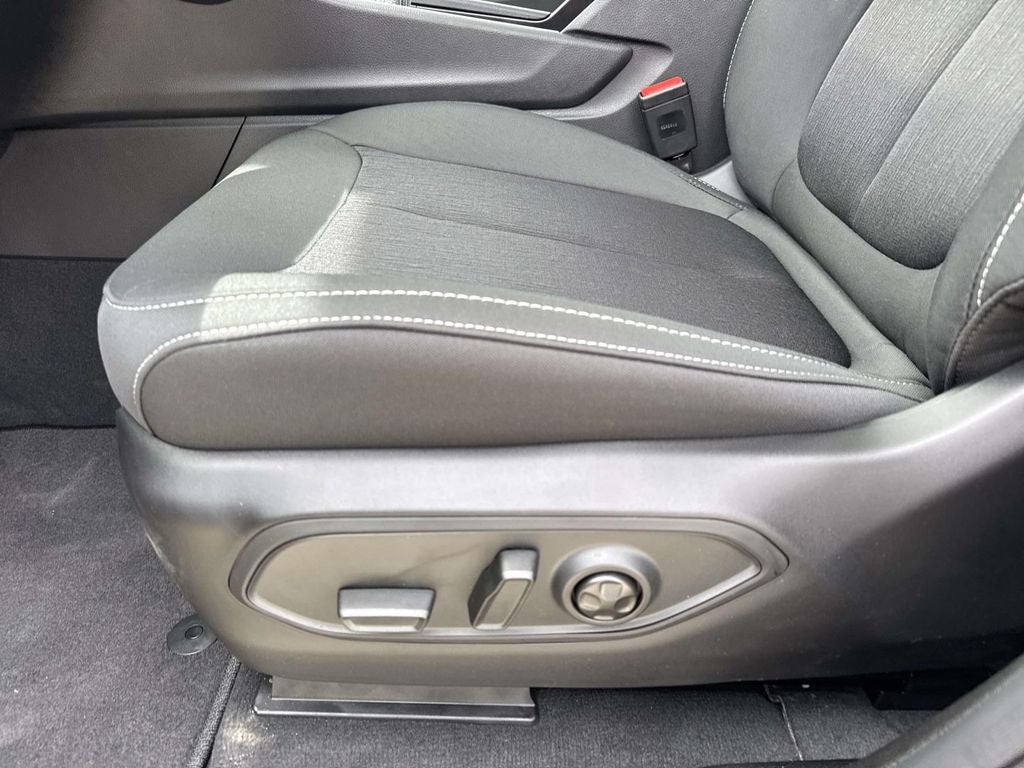 2026 Jeep Grand Cherokee GRAND CHEROKEE L LAREDO X 4X2