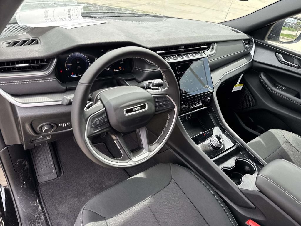 2026 Jeep Grand Cherokee GRAND CHEROKEE L LAREDO X 4X2