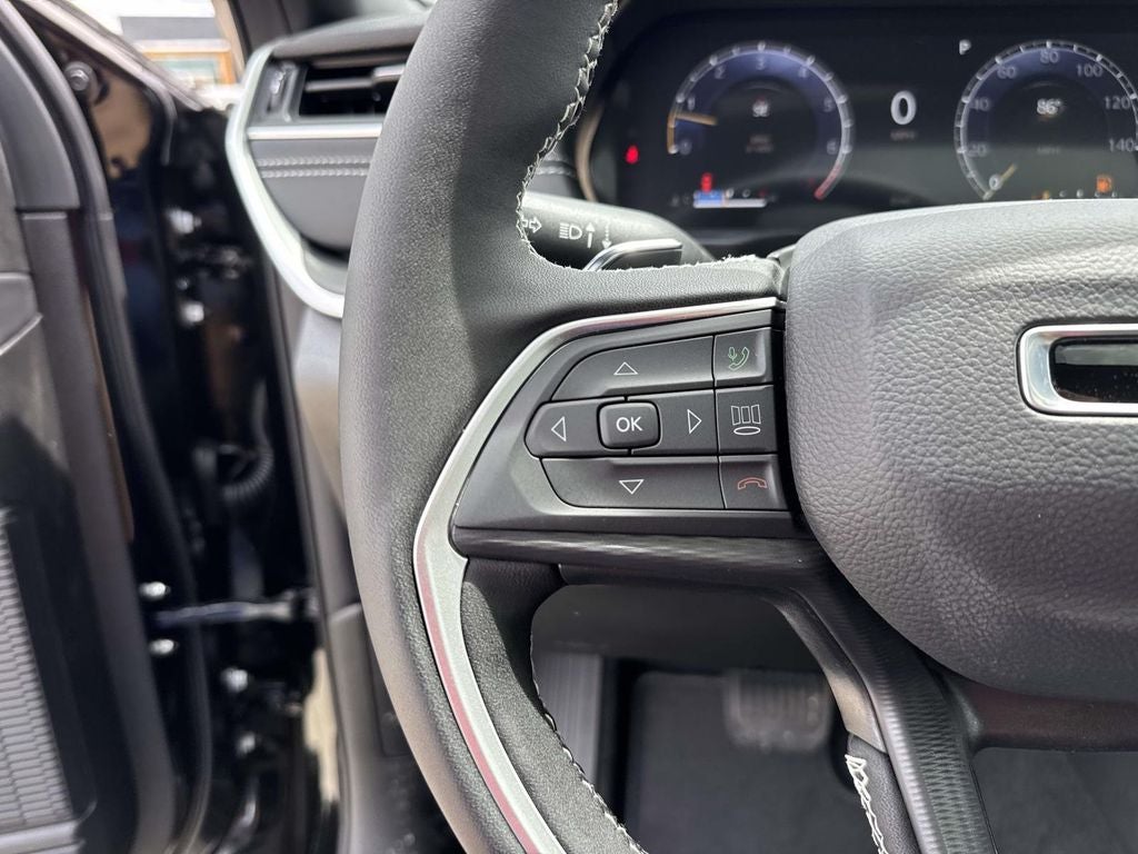 2026 Jeep Grand Cherokee GRAND CHEROKEE L LAREDO X 4X2