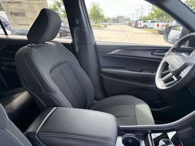 2025 Jeep Grand Cherokee GRAND CHEROKEE L LAREDO 4X2