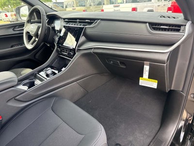 2025 Jeep Grand Cherokee GRAND CHEROKEE L LAREDO 4X2