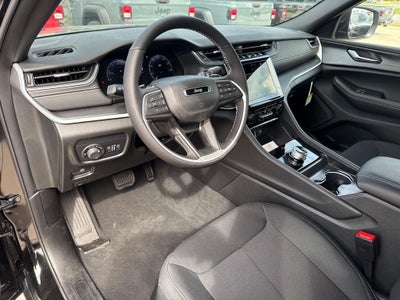 2025 Jeep Grand Cherokee GRAND CHEROKEE L LAREDO 4X2