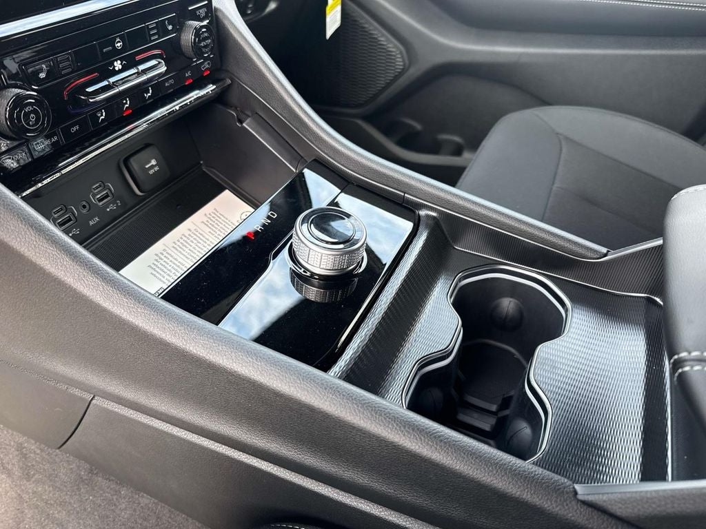 2025 Jeep Grand Cherokee GRAND CHEROKEE L LAREDO 4X2