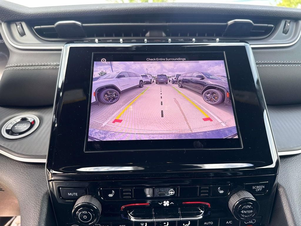 2025 Jeep Grand Cherokee GRAND CHEROKEE L LAREDO 4X2