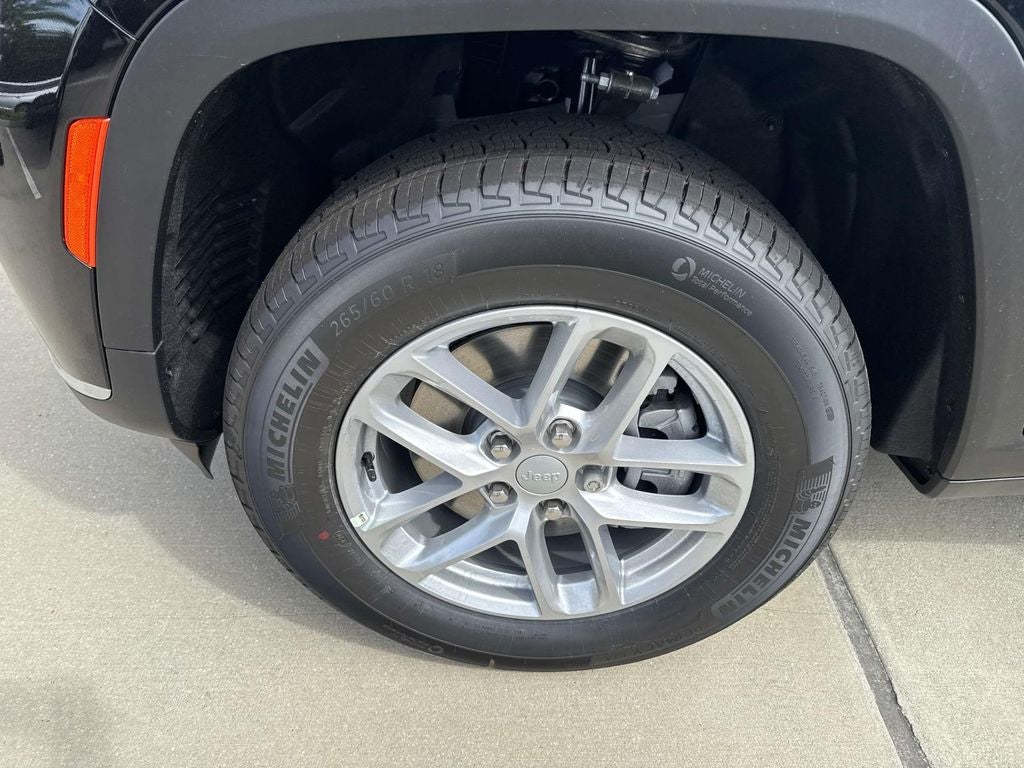 2025 Jeep Grand Cherokee GRAND CHEROKEE L LAREDO 4X2