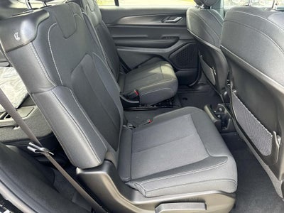 2025 Jeep Grand Cherokee GRAND CHEROKEE L LAREDO 4X2