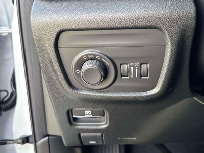 2025 Jeep Grand Cherokee GRAND CHEROKEE L LAREDO 4X2