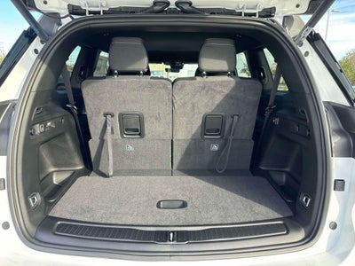 2025 Jeep Grand Cherokee GRAND CHEROKEE L LAREDO 4X2