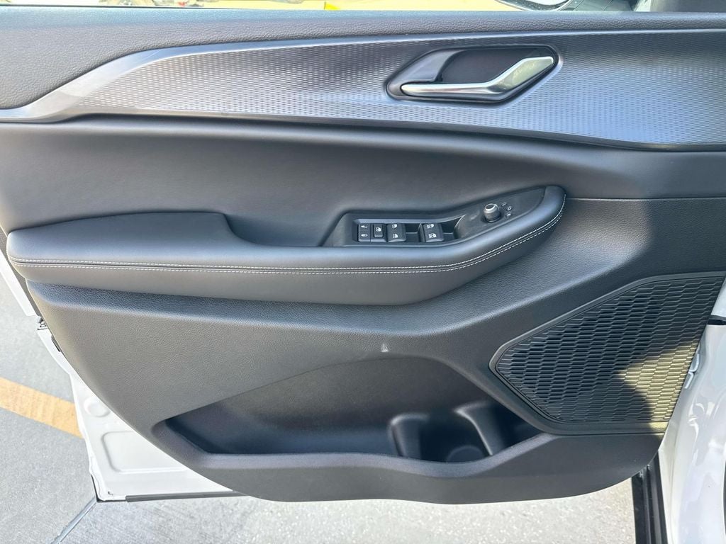 2025 Jeep Grand Cherokee GRAND CHEROKEE L ALTITUDE X 4X2