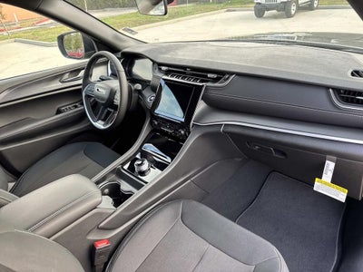 2025 Jeep Grand Cherokee GRAND CHEROKEE L LAREDO 4X2