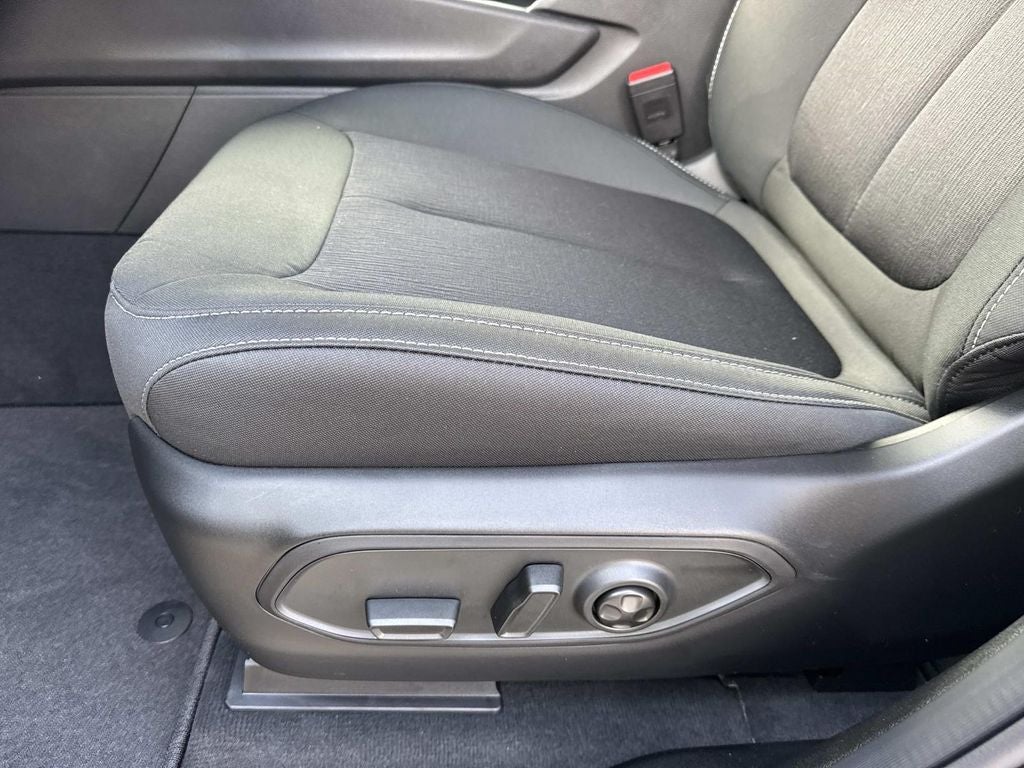 2025 Jeep Grand Cherokee GRAND CHEROKEE L LAREDO 4X2