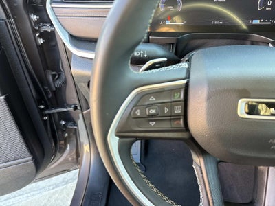 2023 Jeep Grand Cherokee L Laredo 4x2