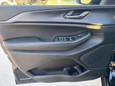 2025 Jeep Grand Cherokee GRAND CHEROKEE L LAREDO 4X2