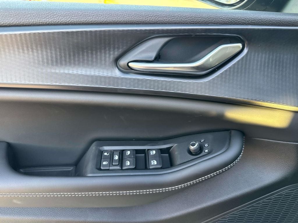 2025 Jeep Grand Cherokee GRAND CHEROKEE L LAREDO 4X2