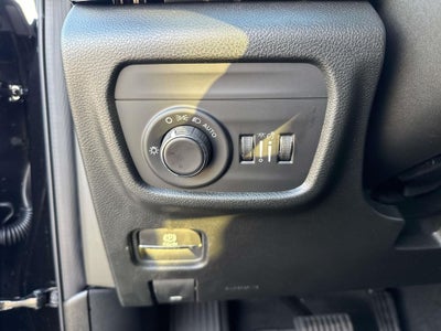 2025 Jeep Grand Cherokee GRAND CHEROKEE L LAREDO 4X2