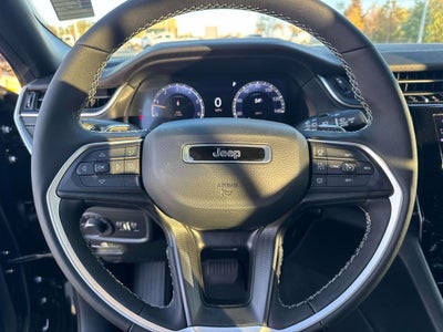 2025 Jeep Grand Cherokee GRAND CHEROKEE L LAREDO 4X2