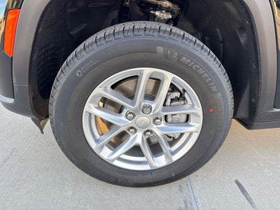 2025 Jeep Grand Cherokee GRAND CHEROKEE L LAREDO 4X2