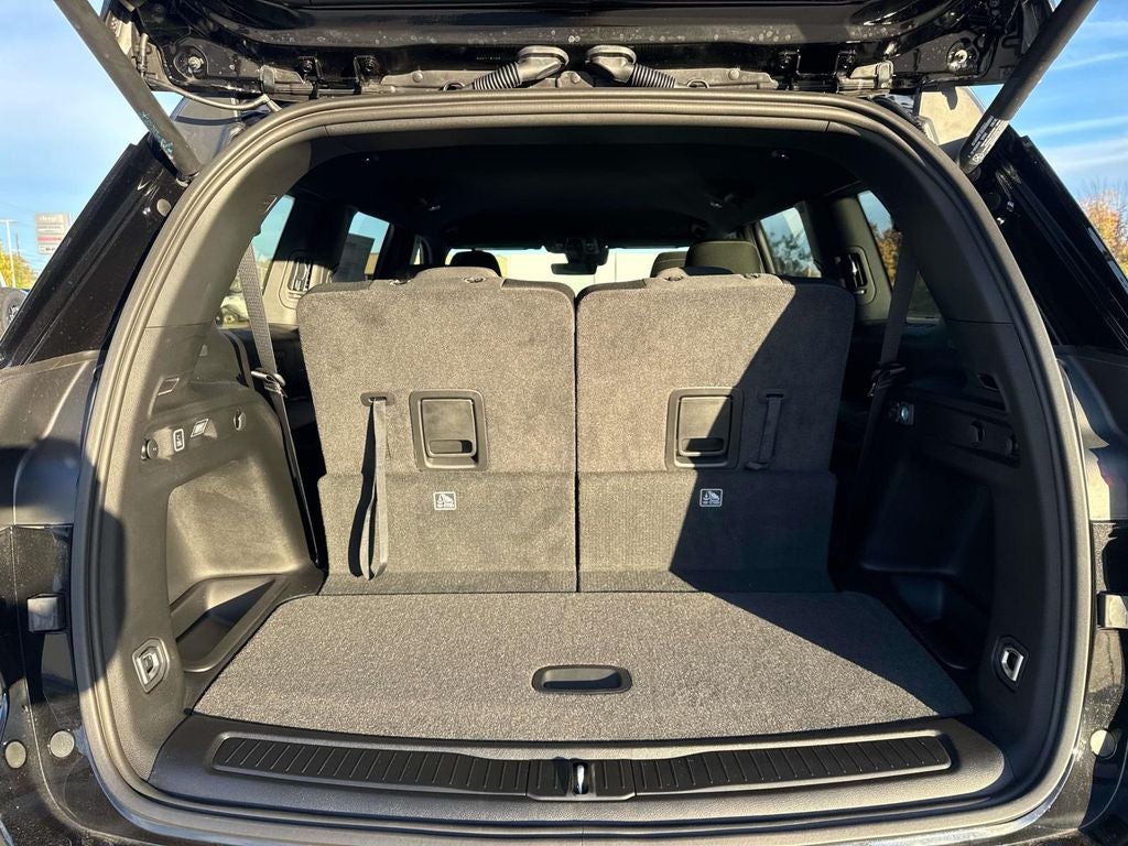 2025 Jeep Grand Cherokee GRAND CHEROKEE L LAREDO 4X2