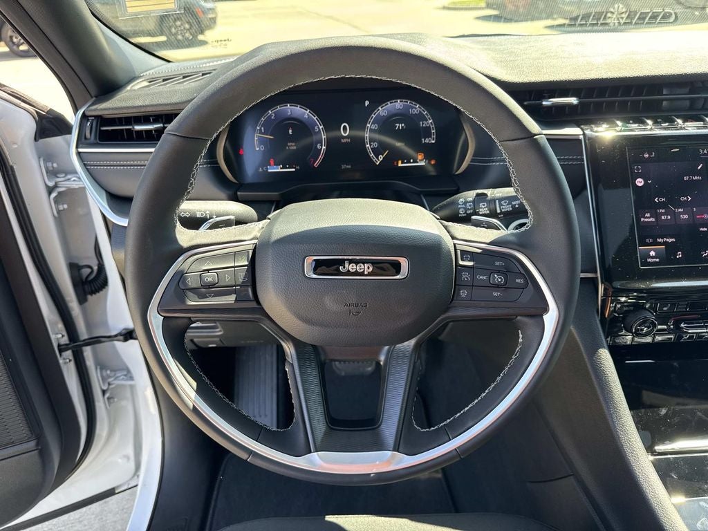 2026 Jeep Grand Cherokee GRAND CHEROKEE L LAREDO X 4X2