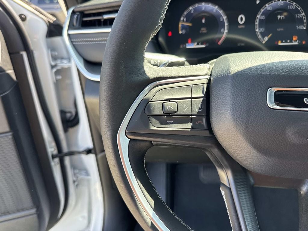 2026 Jeep Grand Cherokee GRAND CHEROKEE L LAREDO X 4X2