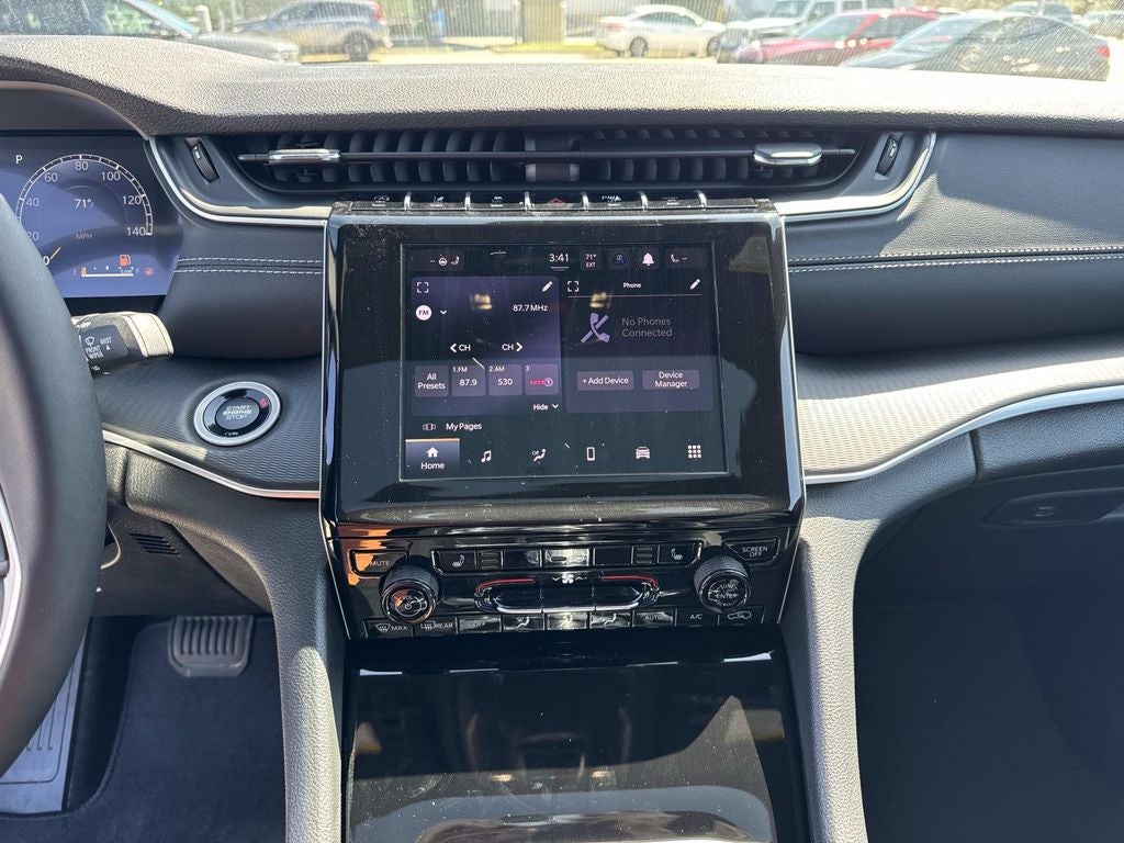 2026 Jeep Grand Cherokee GRAND CHEROKEE L LAREDO X 4X2