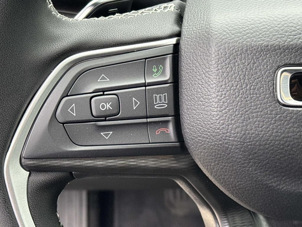 2026 Jeep Grand Cherokee GRAND CHEROKEE L LAREDO 4X2