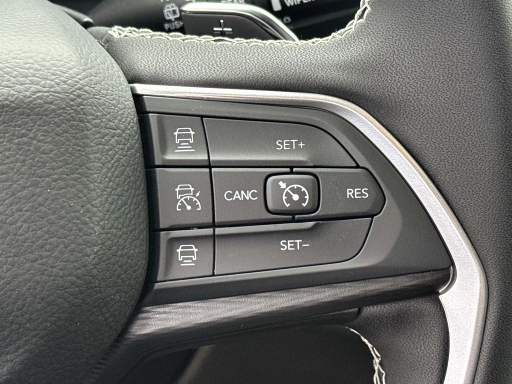 2026 Jeep Grand Cherokee GRAND CHEROKEE L LAREDO 4X2
