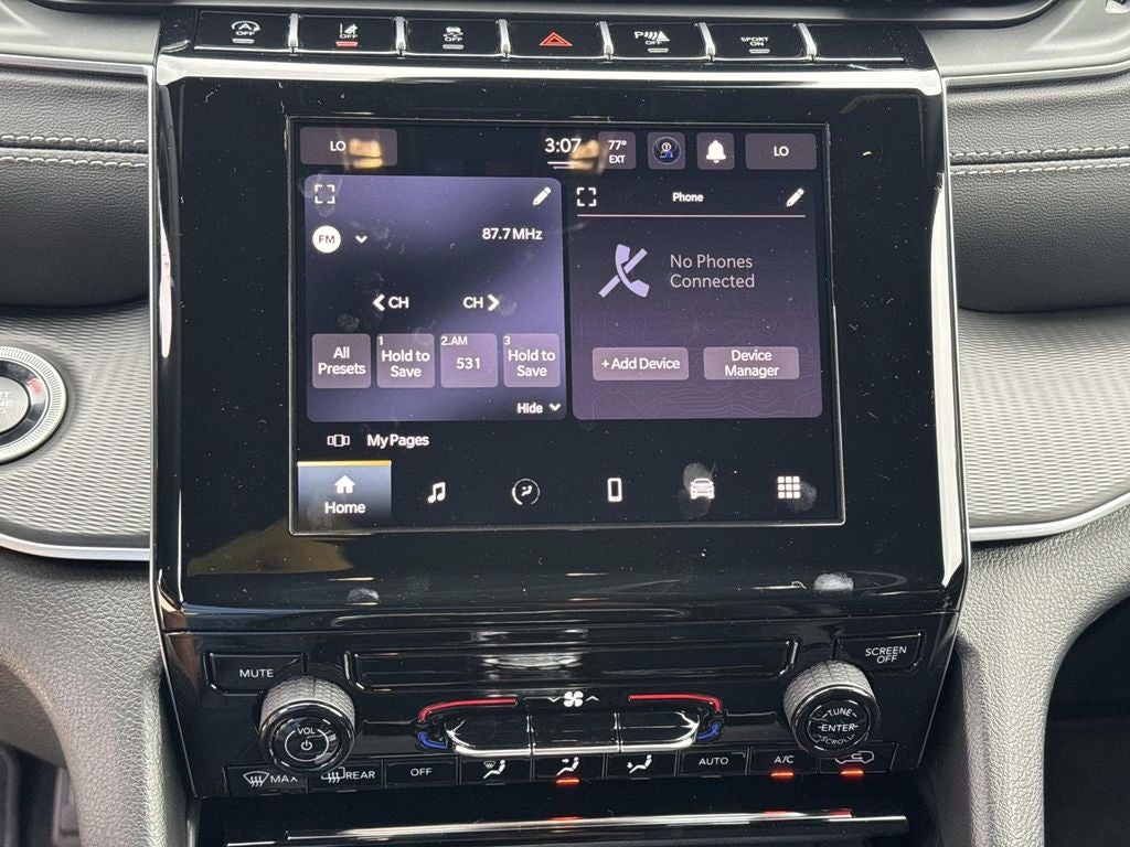 2026 Jeep Grand Cherokee GRAND CHEROKEE L LAREDO 4X2