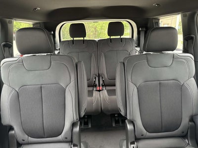 2026 Jeep Grand Cherokee GRAND CHEROKEE L LAREDO 4X2