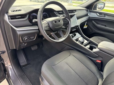 2025 Jeep Grand Cherokee GRAND CHEROKEE L LAREDO 4X2