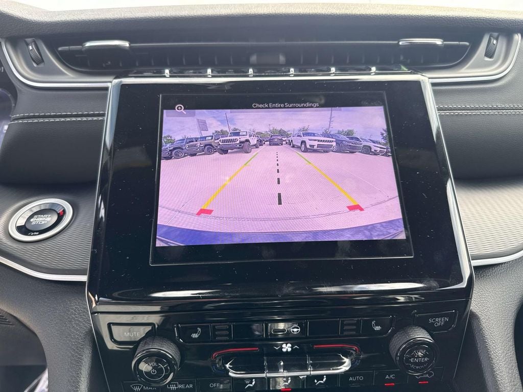 2025 Jeep Grand Cherokee GRAND CHEROKEE L LAREDO 4X2