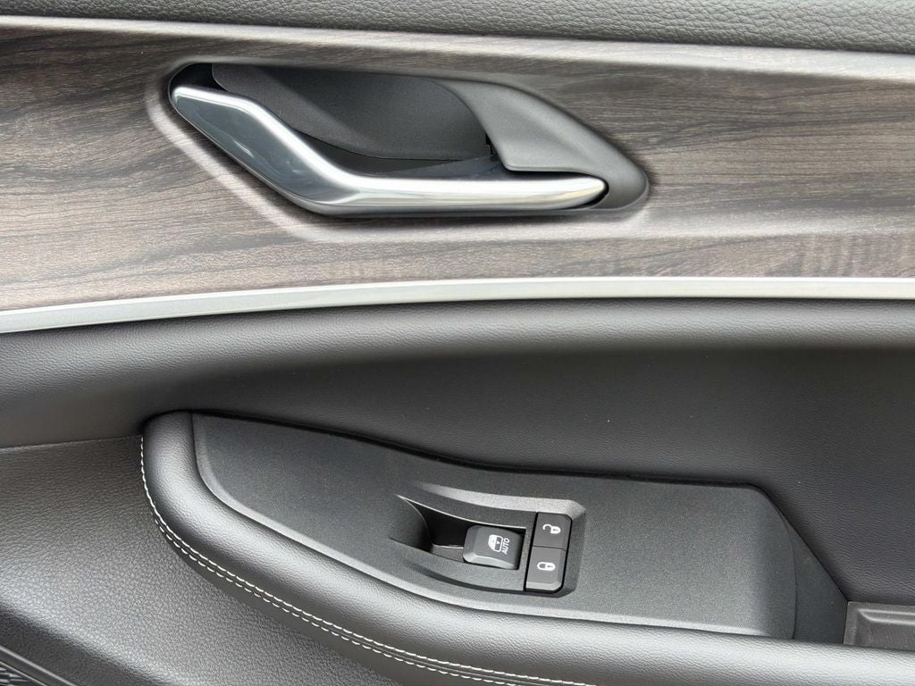 2026 Jeep Grand Cherokee GRAND CHEROKEE L LAREDO ALTITUDE 4X2