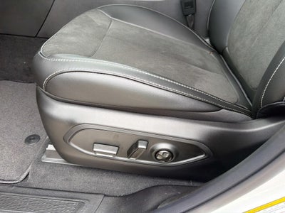 2026 Jeep Grand Cherokee GRAND CHEROKEE L LAREDO ALTITUDE 4X2