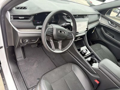 2026 Jeep Grand Cherokee GRAND CHEROKEE L LAREDO ALTITUDE 4X2