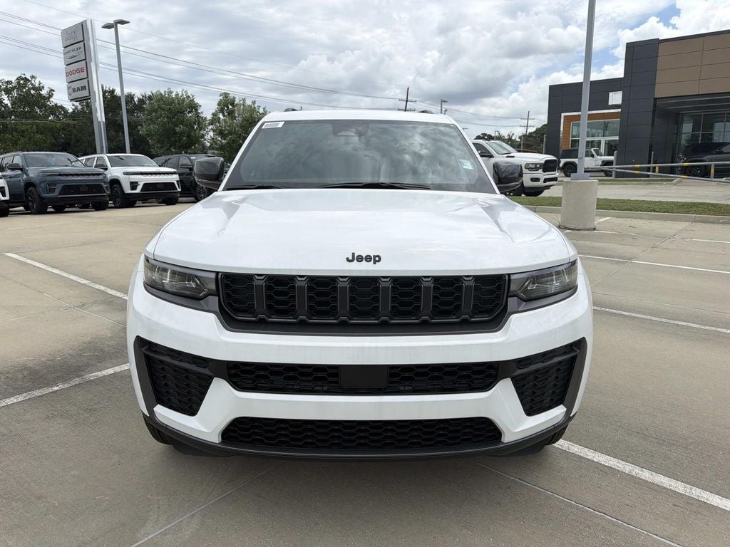 2026 Jeep Grand Cherokee GRAND CHEROKEE L LAREDO ALTITUDE 4X2