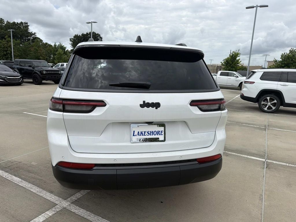 2026 Jeep Grand Cherokee GRAND CHEROKEE L LAREDO ALTITUDE 4X2