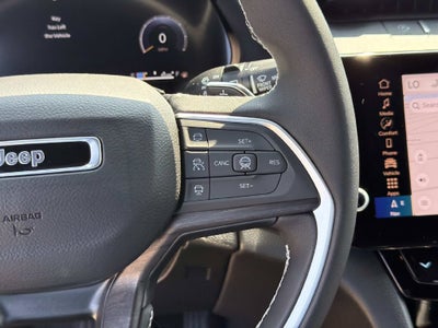 2027 Jeep Grand Cherokee Laredo Altitude