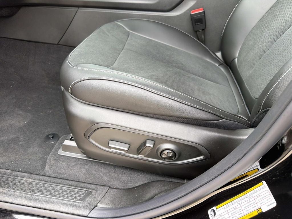 2026 Jeep Grand Cherokee GRAND CHEROKEE L LAREDO ALTITUDE 4X2