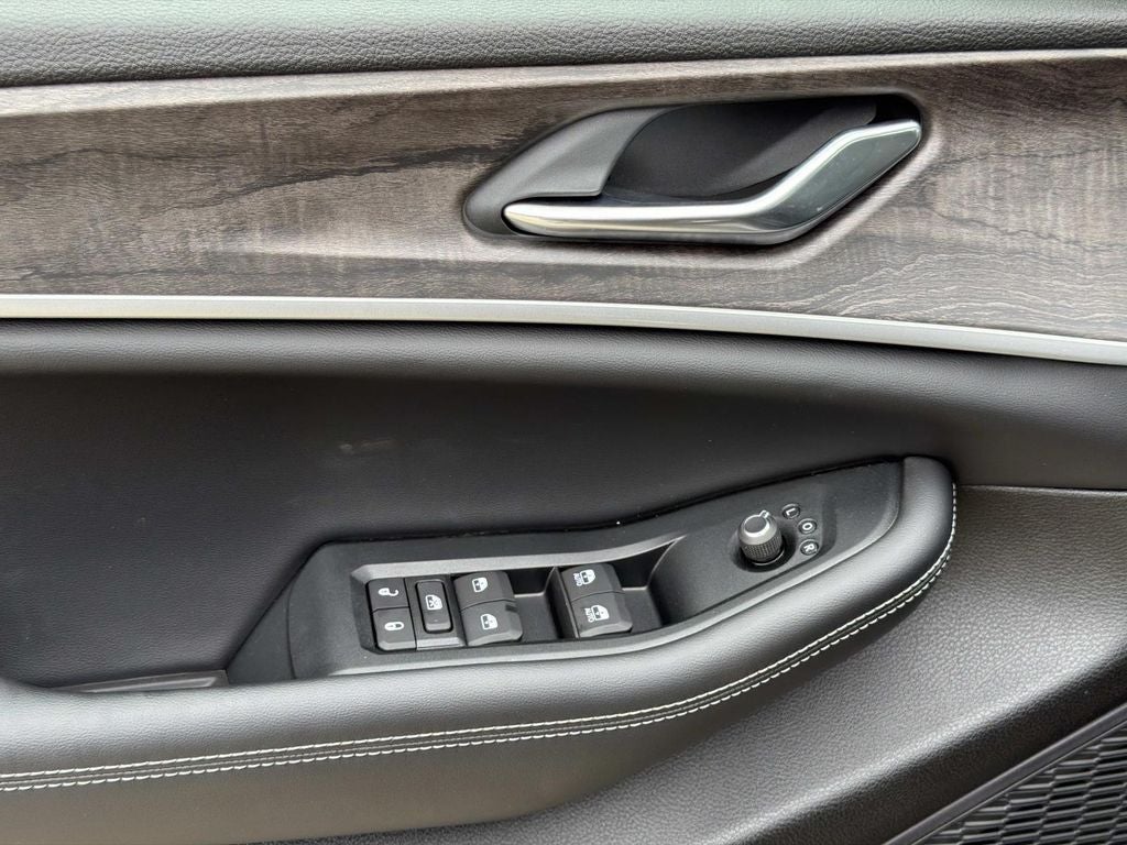 2026 Jeep Grand Cherokee GRAND CHEROKEE L LAREDO ALTITUDE 4X2