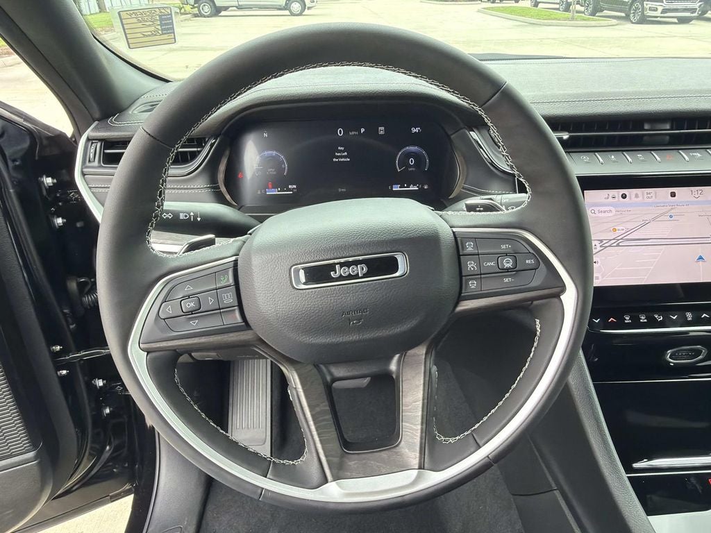 2026 Jeep Grand Cherokee GRAND CHEROKEE L LAREDO ALTITUDE 4X2