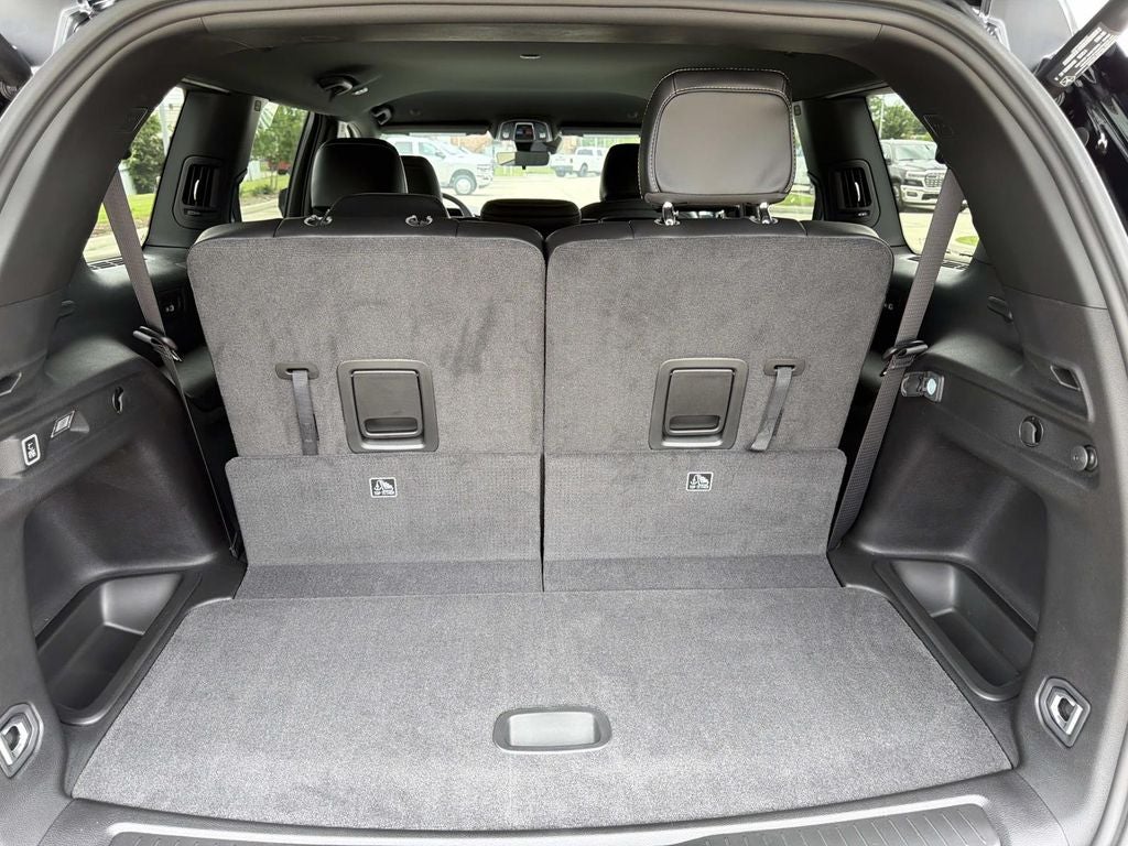 2026 Jeep Grand Cherokee GRAND CHEROKEE L LAREDO ALTITUDE 4X2