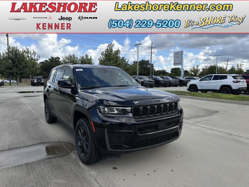 2027 Jeep Grand Cherokee Laredo Altitude